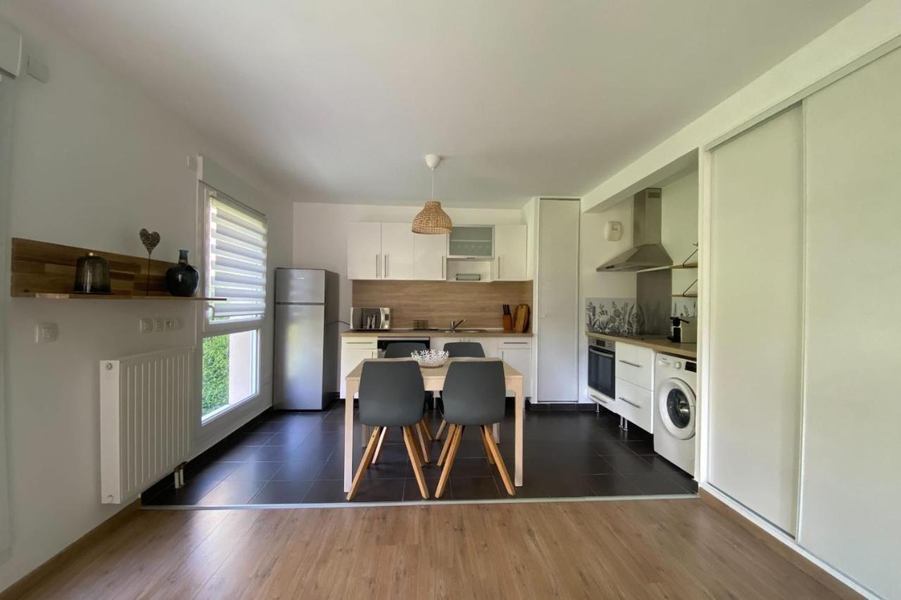 Spacious And Bright Nest In Hérouville-Saint-Clair Zewnętrze zdjęcie